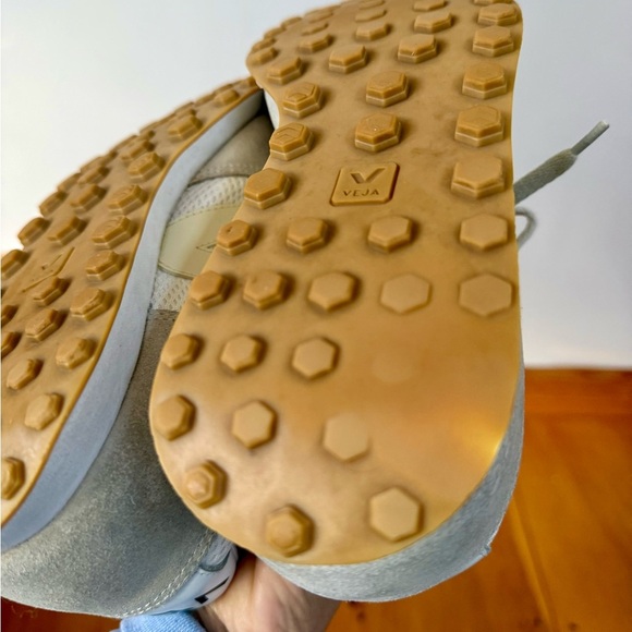 Veja Rio Branco Alveomesh Sneakers | Size 9 - Picture 9 of 11